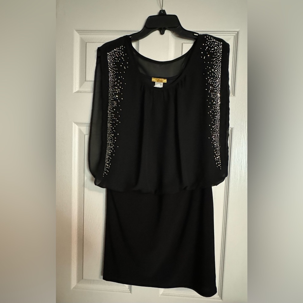 Black and Silver Cocktail Dress Size: Medium